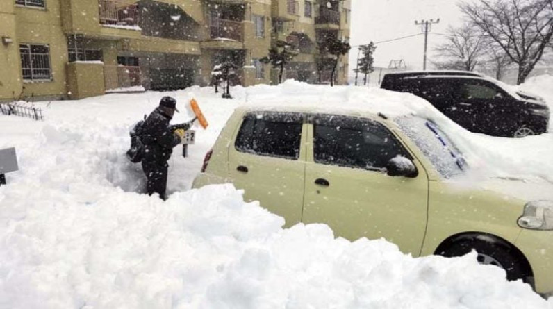 اليابان.. مصرع 17 شخصا وإصابة عشرات إثر تساقط كثيف للثلوج